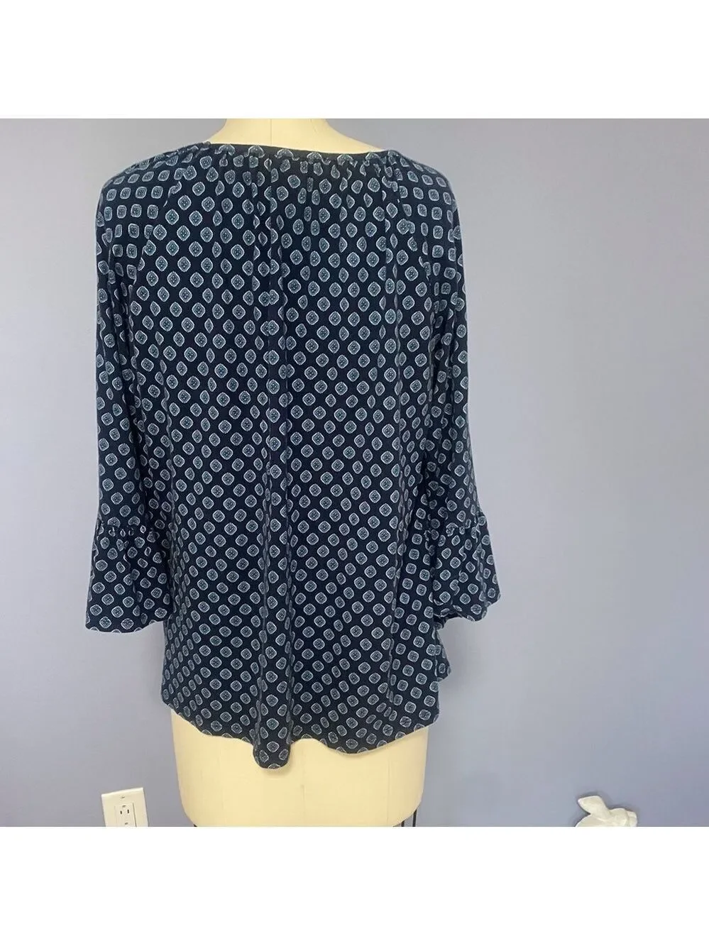 Michael Kors Blue and White 3/4 Sleeve Blouse flutter sleeve size M